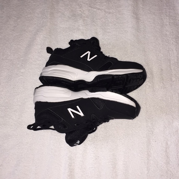 NWOB New Balance memory top women sneakers size 6W - Picture 2 of 7